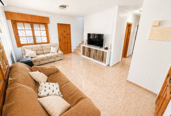 Resale - Detached Villa - La Marina