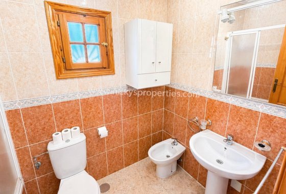 Resale - Detached Villa - La Marina