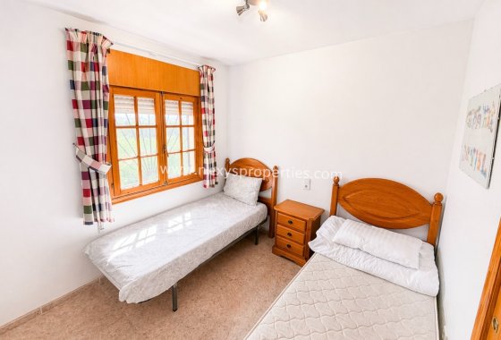 Resale - Detached Villa - La Marina