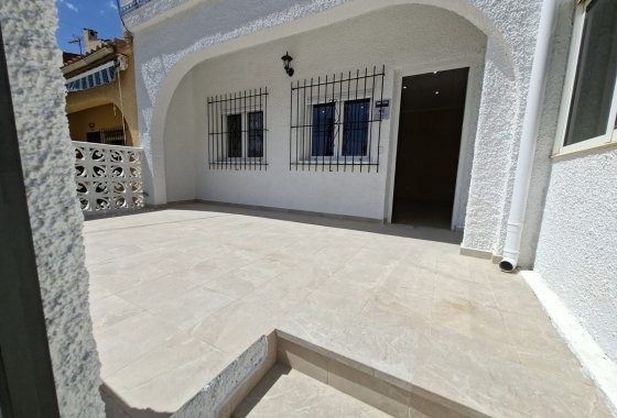 Resale - Terraced house - La Marina