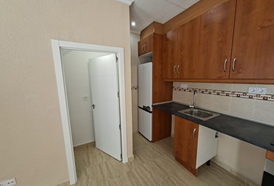 Resale - Terraced house - La Marina