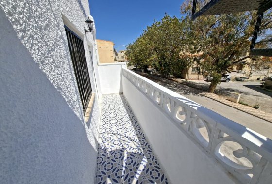 Resale - Terraced house - La Marina