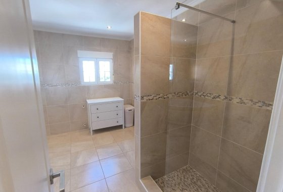 Resale - Detached Villa - La Escuera - La Marina