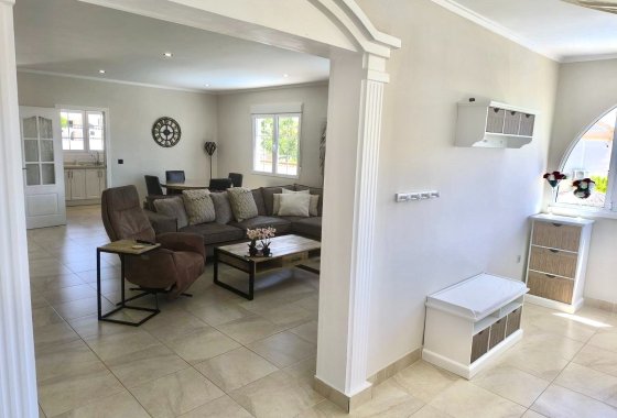 Resale - Detached Villa - La Escuera - La Marina