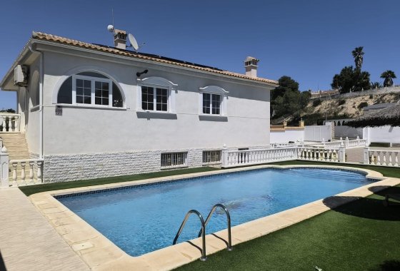 Resale - Detached Villa - La Escuera - La Marina