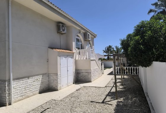 Resale - Detached Villa - La Escuera - La Marina