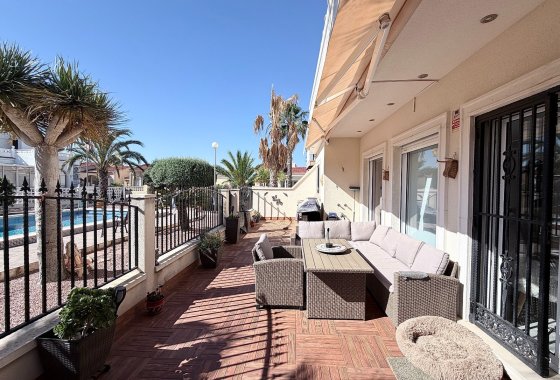 Resale - Detached Villa - La Marina