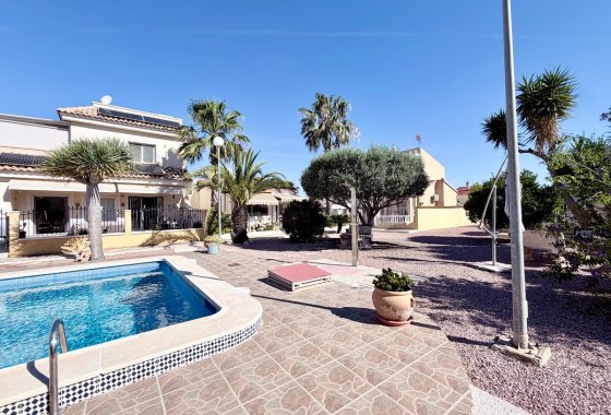Resale - Detached Villa - La Marina