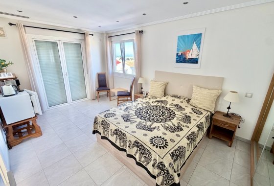 Resale - Detached Villa - La Marina