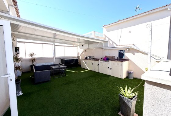 Resale - Detached Villa - La Marina