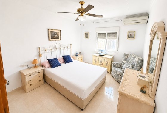 Resale - Detached Villa - La Marina