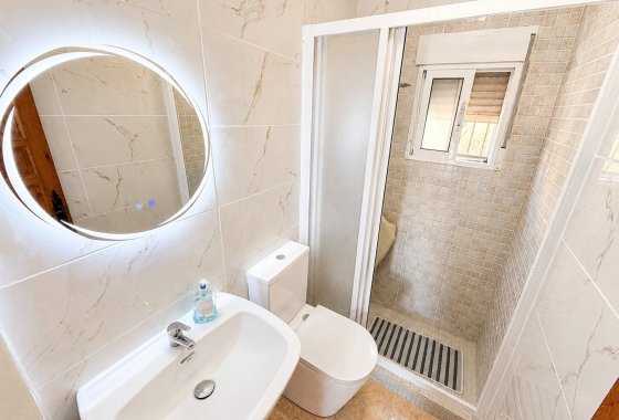 Resale - Terraced house - La Marina