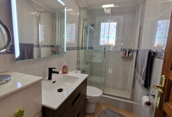 Resale - Detached Villa - La Marina