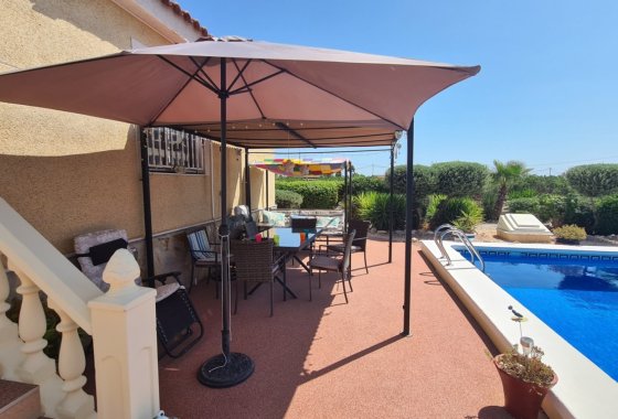 Resale - Country House/Finca - Catral