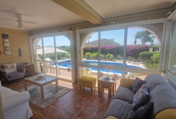 Resale - Country House/Finca - Catral