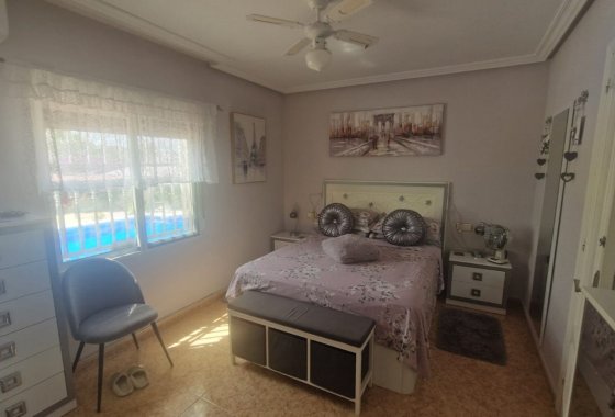 Resale - Country House/Finca - Catral