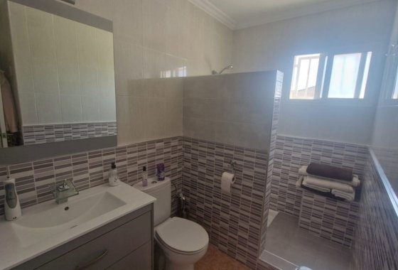 Resale - Country House/Finca - Catral