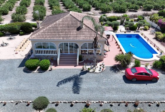 Resale - Country House/Finca - Catral