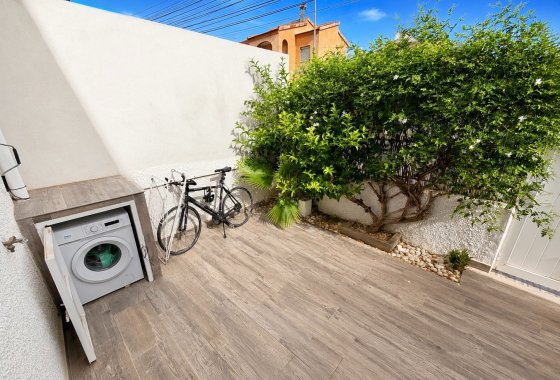 Resale - Terraced house - La Marina