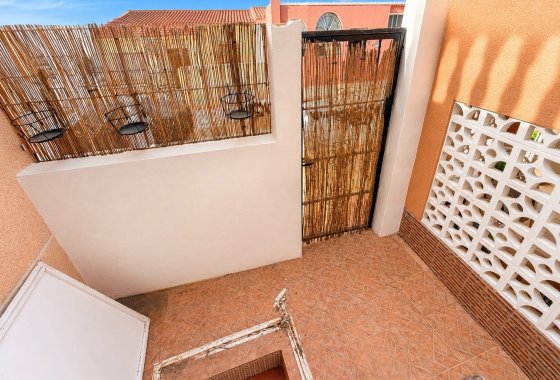 Resale - Terraced house - La Marina