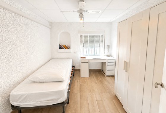Resale - Terraced house - La Marina