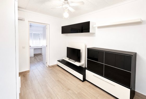 Resale - Terraced house - La Marina