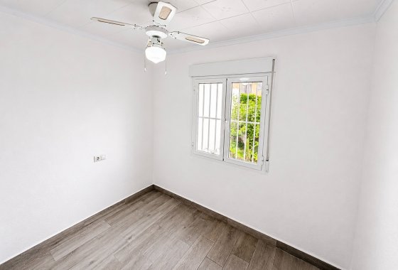 Resale - Terraced house - La Marina