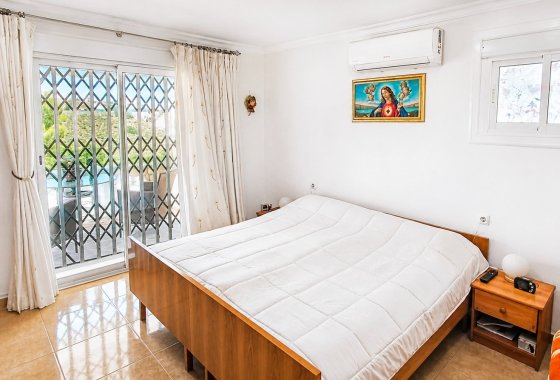 Resale - Detached Villa - La Marina