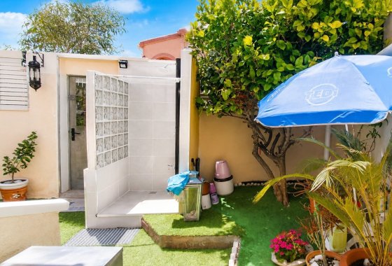 Resale - Detached Villa - La Marina