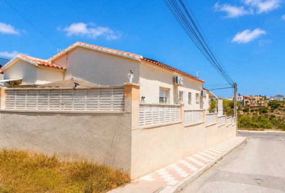 Resale - Detached Villa - La Marina