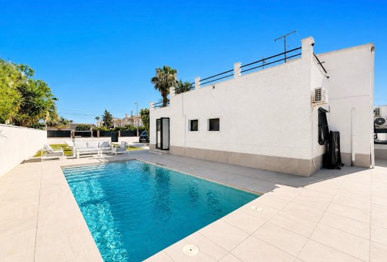 Resale - Detached Villa - La Marina