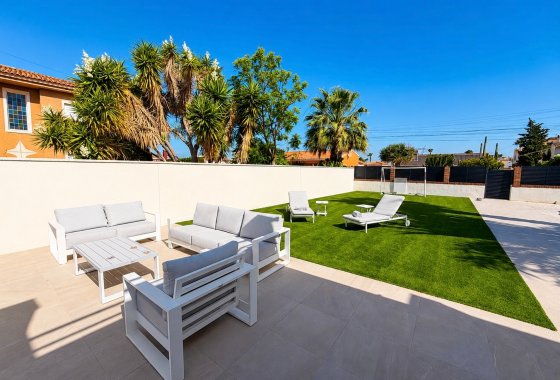 Resale - Detached Villa - La Marina