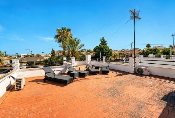Resale - Detached Villa - La Marina