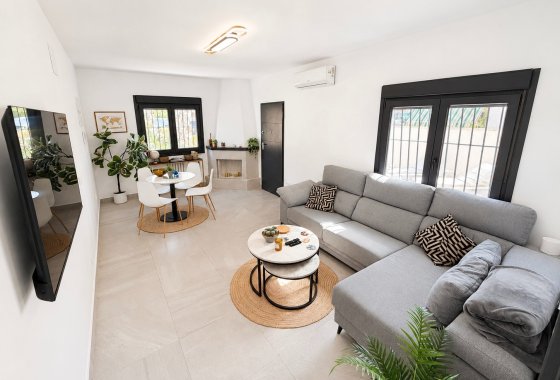 Resale - Detached Villa - La Marina