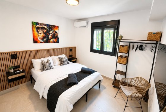 Resale - Detached Villa - La Marina