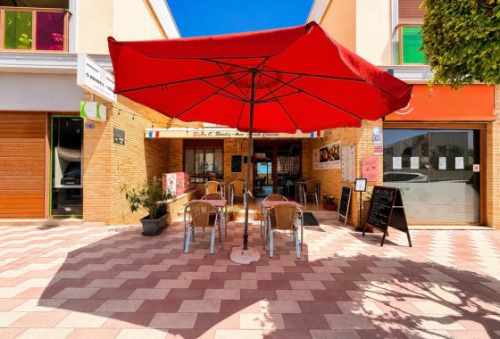 Resale - commercial property - La Marina