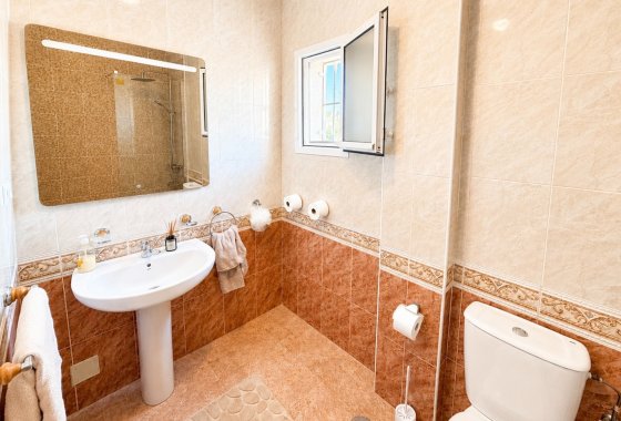 Resale - Detached Villa - La Marina