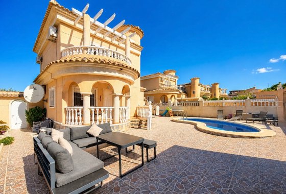 Resale - Detached Villa - La Marina