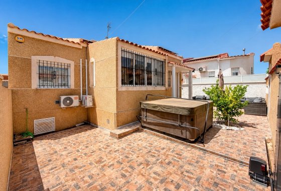 Resale - Detached Villa - La Marina
