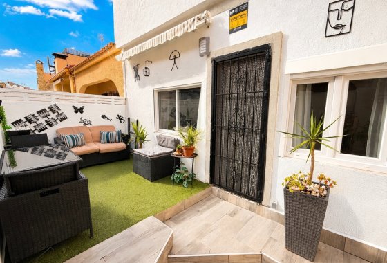 Resale - Terraced house - La Marina