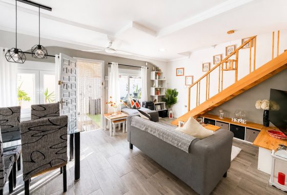 Resale - Terraced house - La Marina