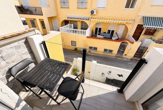 Resale - Terraced house - La Marina