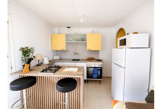 Resale - Terraced house - La Marina