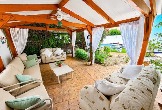 Resale - Detached Villa - La Marina
