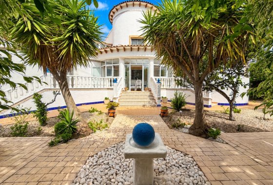 Resale - Detached Villa - La Marina