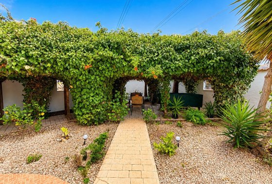 Resale - Detached Villa - La Marina