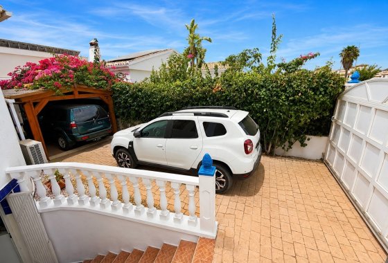 Resale - Detached Villa - La Marina