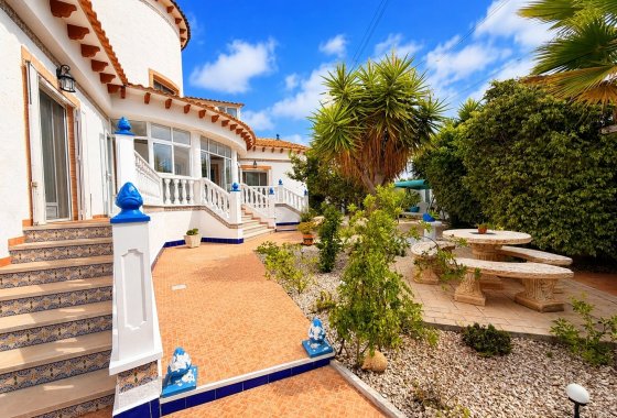 Resale - Detached Villa - La Marina