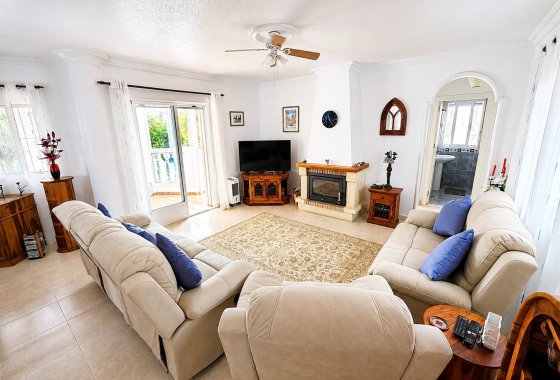Resale - Detached Villa - La Marina