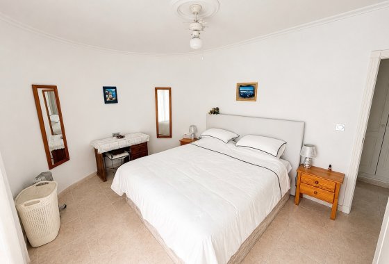 Resale - Detached Villa - La Marina